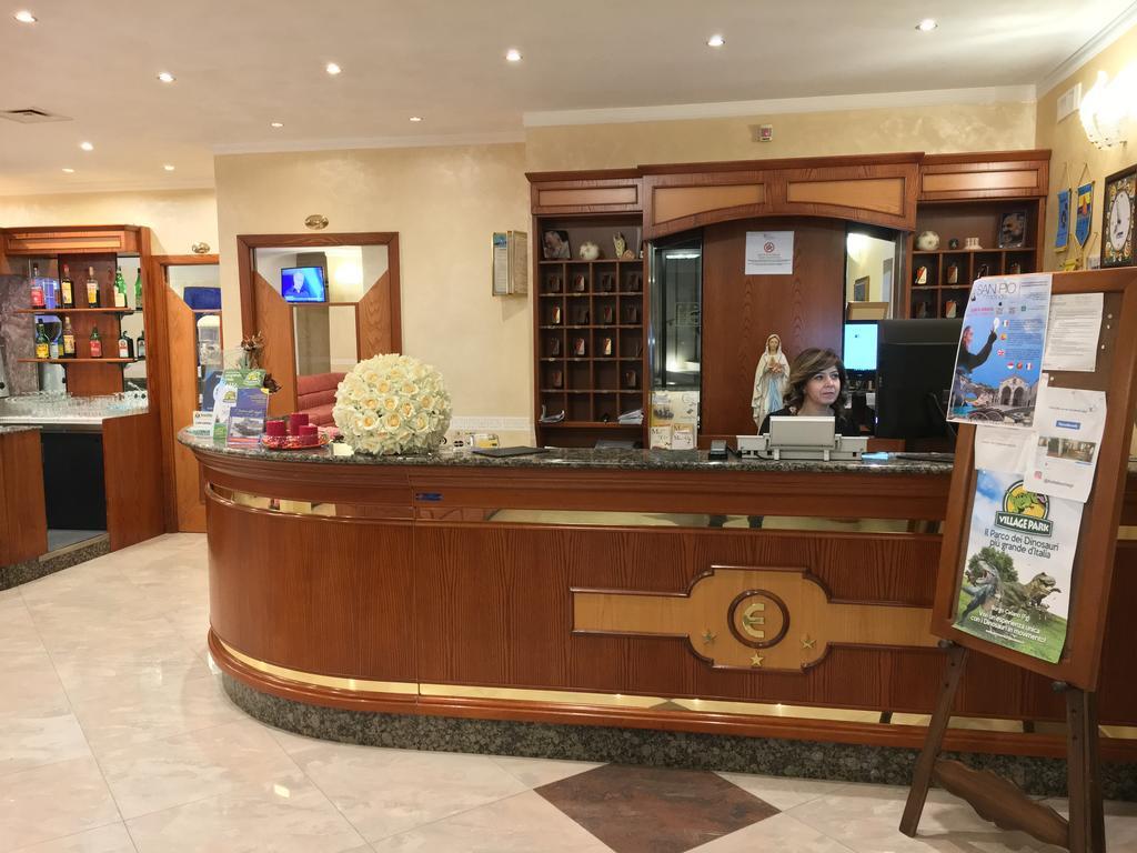 Hotel Euro Сан-Джованни-Ротондо Экстерьер фото